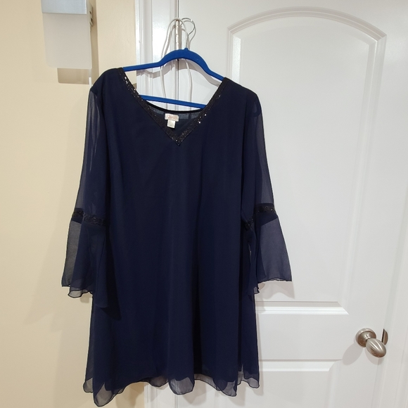 Dress - Picture 5 of 5